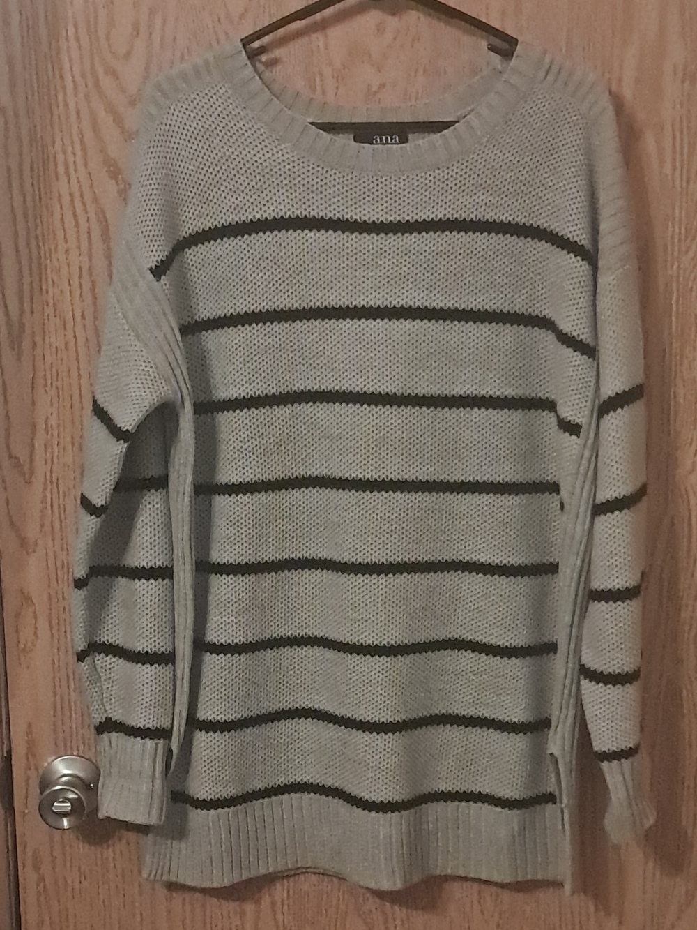 a.n.a Light Gray & Black Striped Crewneck Sweater XL